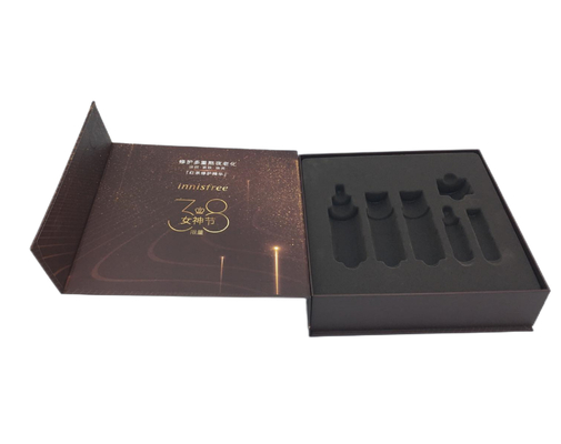 El sellado caliente grabó en relieve el rectángulo de encargo de Logo Luxury Custom Gift Box