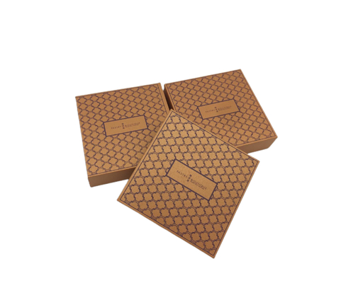 La exclusiva crea a Logo Clothing Luxury Gift Box para requisitos particulares con la cinta